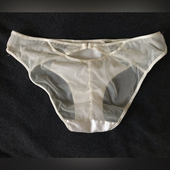 Implicate bustier and brief set - Picture 7 of 12